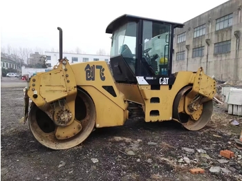 Rouleau compresseur CATERPILLAR CB534D