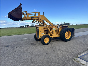 Tracteur agricole MASSEY FERGUSON