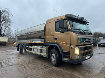 Camion citerne VOLVO FM 450