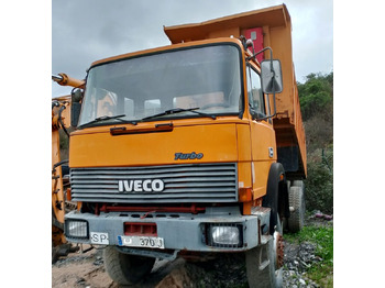 Camion benne IVECO