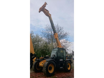 Chariot télescopique JCB