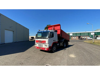 Camion benne VOLVO FM12 420