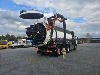 Camion vidangeur VOLVO