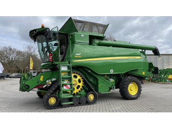 Moissonneuse-batteuse JOHN DEERE T660