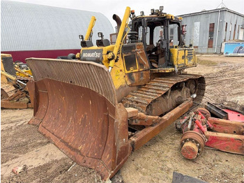 Bulldozer KOMATSU D65