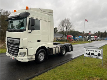 Tracteur routier DAF XF 530