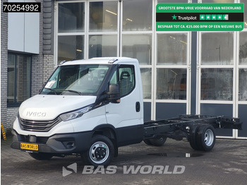 Véhicule utilitaire IVECO Daily 35c18