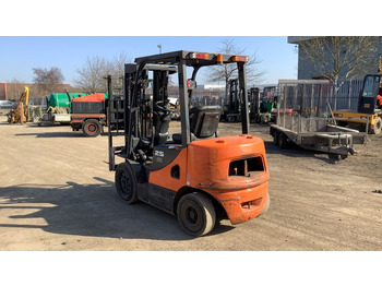 Chariot élévateur diesel DOOSAN PRO 5: photos 3