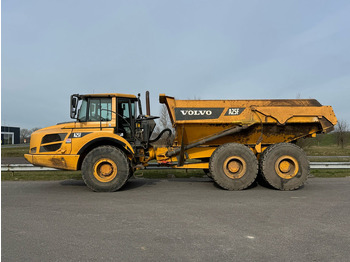 Tombereau articulé VOLVO A25F