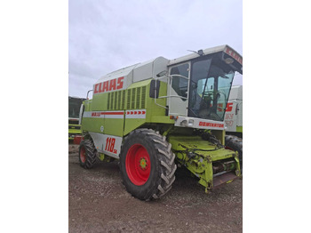 Moissonneuse-batteuse CLAAS Dominator