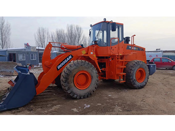 Chargeuse sur pneus DOOSAN DL503