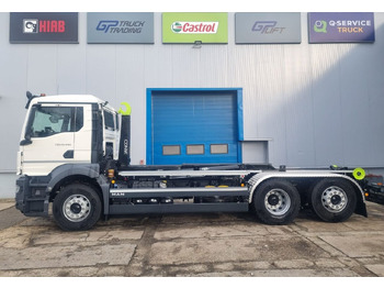 Camion ampliroll MAN TGS 26.360