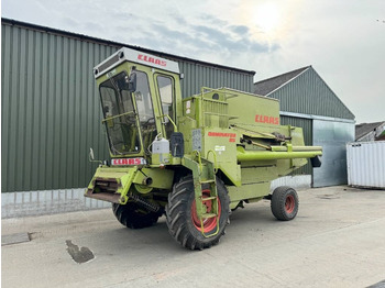 Moissonneuse-batteuse CLAAS Dominator