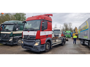 Camion porte-conteneur/ Caisse mobile MERCEDES-BENZ