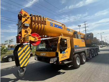 Grue tout-terrain XCMG