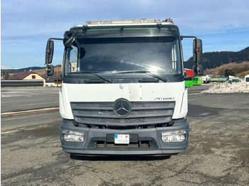 Camion plateau, Camion grue Mercedes truck ATEGO, 1527, Crane HMF 1120 - K5: photos 2 Camion plateau, Camion grue Mercedes truck ATEGO, 1527, Crane HMF 1120 - K5: photos 2