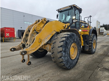 Chargeuse sur pneus CATERPILLAR 980M