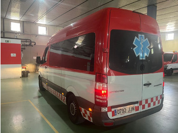 MERCEDES BENZ AMBULANCE FOR DYSABLED PEOPLE Sprinter 313 CDI(15 units) — crédit-bail MERCEDES BENZ AMBULANCE FOR DYSABLED PEOPLE Sprinter 313 CDI(15 units): photos 2