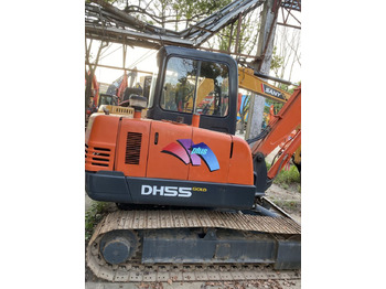 Pelle sur chenille DOOSAN DH55