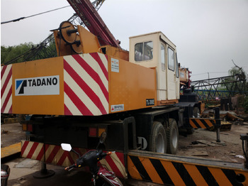 Grue mobile TADANO TL300E