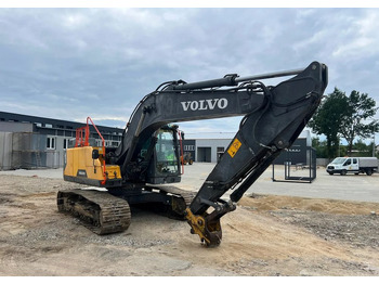 Pelle sur chenille VOLVO EC220EL