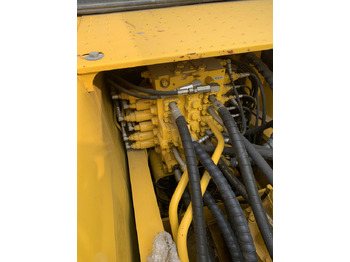 Pelle sur chenille komatsu PC200-8N1: photos 2