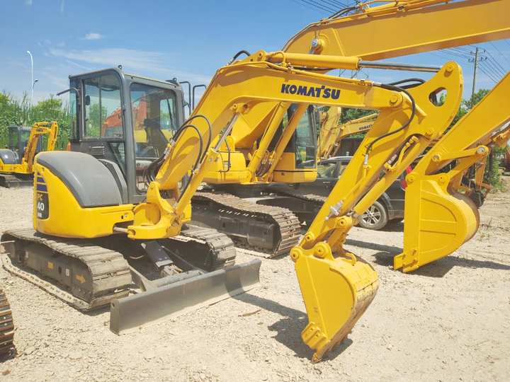 Mini pelle KOMATSU PC40