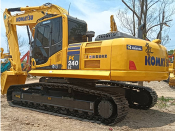 Pelle sur chenille KOMATSU PC240