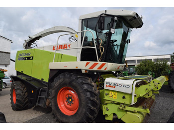 Ensileuse CLAAS Jaguar