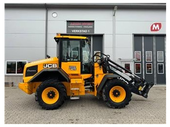 Chargeuse sur pneus JCB 411