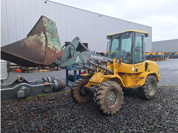 Chargeuse sur pneus VOLVO L30