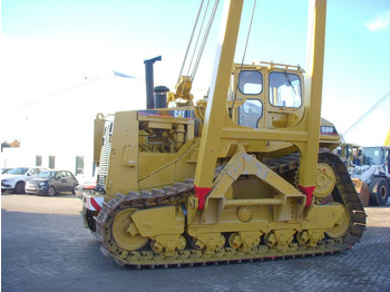 Poseur de canalisations CATERPILLAR