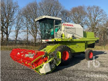 Moissonneuse-batteuse CLAAS Dominator