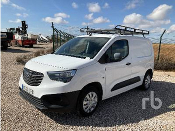 Fourgon utilitaire OPEL