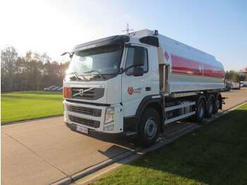 Camion citerne VOLVO FM