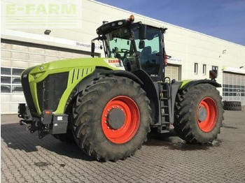 Tracteur agricole CLAAS Xerion 5000