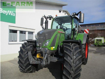 Tracteur agricole FENDT 800 Vario