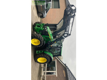 Tracteur agricole JOHN DEERE 6100M