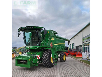 Moissonneuse-batteuse JOHN DEERE T550