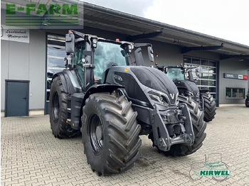 Tracteur agricole VALTRA