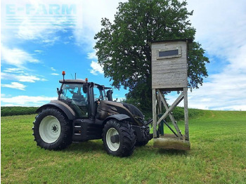 Tracteur agricole VALTRA T214