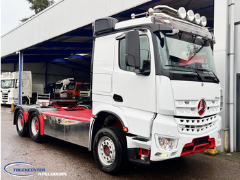 Tracteur routier MERCEDES-BENZ Arocs 3351