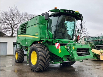 Moissonneuse-batteuse John Deere T560 HM: photos 3