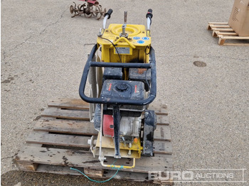 Travaux routiers Ayerbe Walk Behind Gasoline Concrete Saw: photos 2