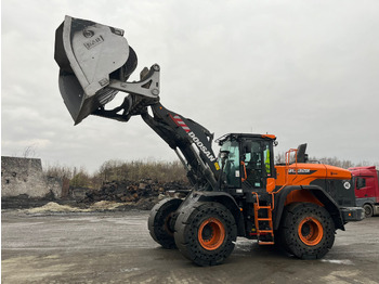 Chargeuse sur pneus DOOSAN