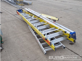 L'équipement de construction Fiberglass Step Ladders (3 of), Aluminium Step Ladders (2 of): photos 3