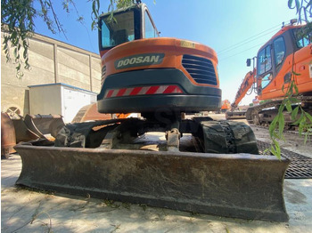 Mini pelle Doosan DX 80R: photos 5