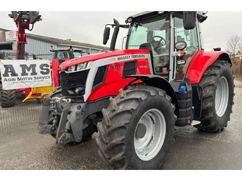 Tracteur agricole MASSEY FERGUSON 100 series