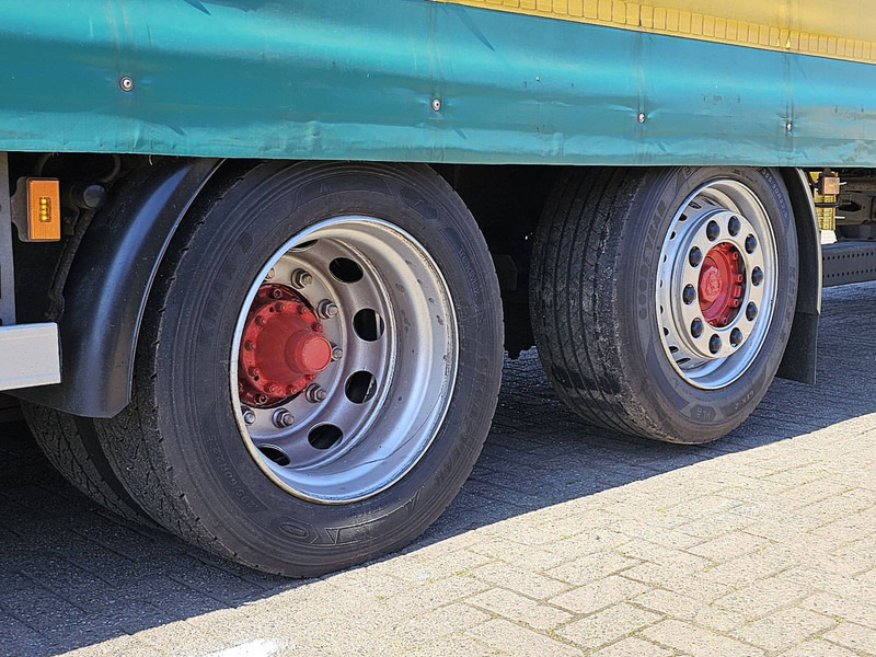 Camion à rideaux coulissants Scania S450 6x2*4: photos 16