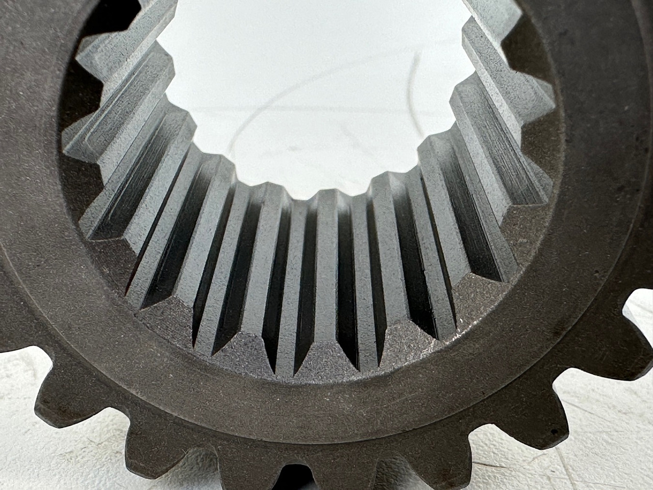 Moteur de rotation pour Pelle Liebherr Sonnenrad ID-Nr.9443067 - ID-Nr.944306703. SAT275/222 - SAT275/232 - SAT275/255. A932, A934, E932, P932, P934, R932, R934B, R934 C, R944 C T, R944 C TUN. #944306703.01#: photos 9 Moteur de rotation pour Pelle Liebherr Sonnenrad ID-Nr.9443067 - ID-Nr.944306703. SAT275/222 - SAT275/232 - SAT275/255. A932, A934, E932, P932, P934, R932, R934B, R934 C, R944 C T, R944 C TUN. #944306703.01#: photos 9